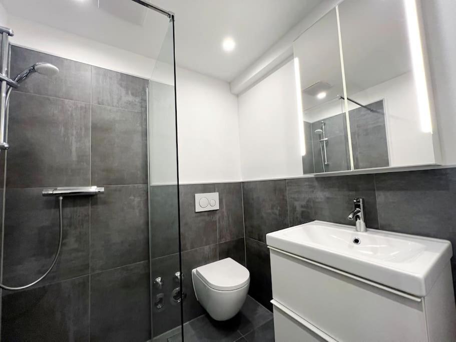 Beste Lage - Altstadt City Dusseldorf - 1,5 Zimmer Apartment Екстериор снимка
